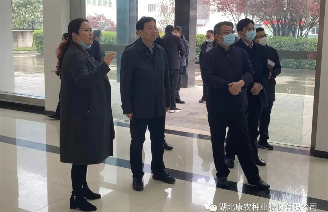 1616121118185784.jpg 视察1.webp_副本.jpg